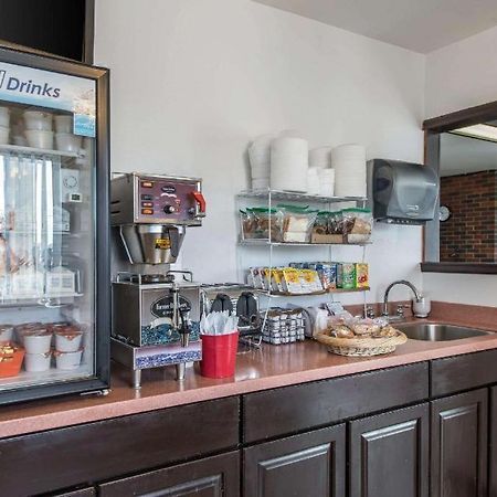 Rodeway Inn Brush Zewnętrze zdjęcie