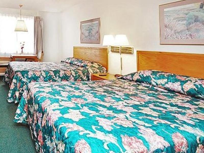 Rodeway Inn Brush Zewnętrze zdjęcie